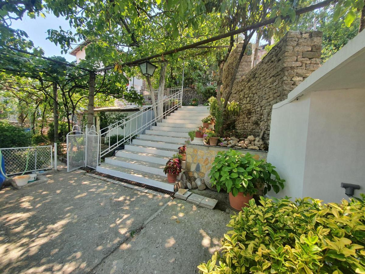 Riva Guest House Αργυρόκαστρο Εξωτερικό φωτογραφία